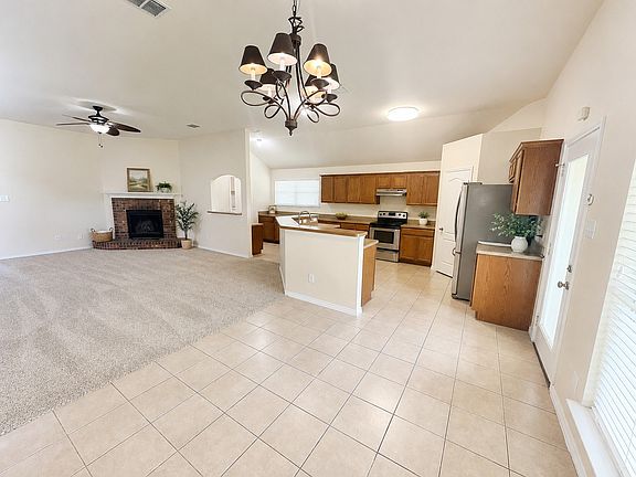 4th image of 13121 Evergreen Dr