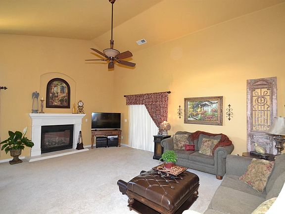 3rd image of 5575 N Ensanada Ave