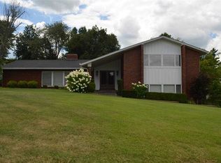 1127 Sherwood Rd, Paducah, KY 42001