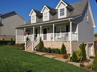 13 Market St, Hurricane, WV 25526