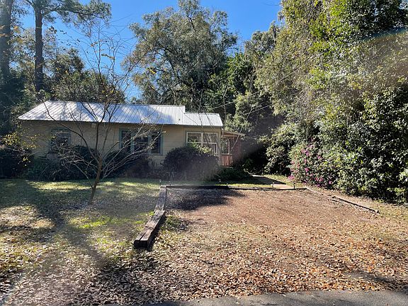 3rd image of 701 NW 25th Ave