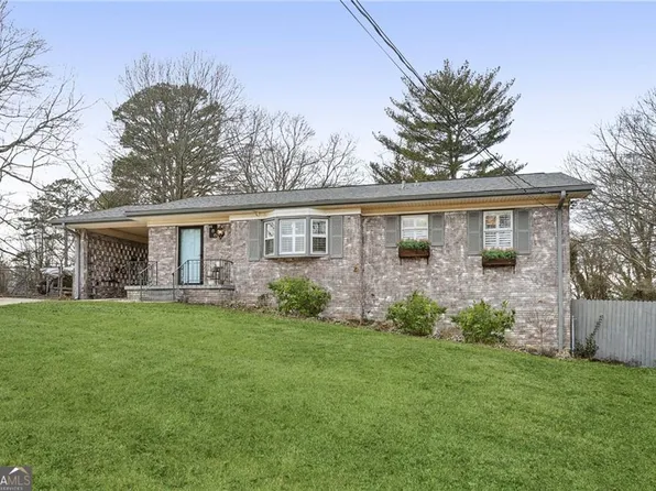 486 Holly Pl, Gainesville, GA 30501