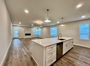 423 Athenia Dr, Fort Worth, TX 76114