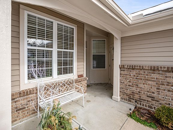 2nd image of 1000 Oakmont Ct