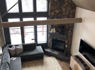 4625 Marsh Hawk Dr, Klamath Falls, OR 97601