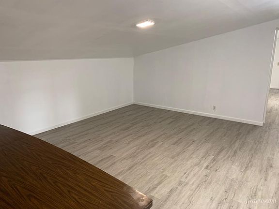 5th image of 1330 Donner Ave #A