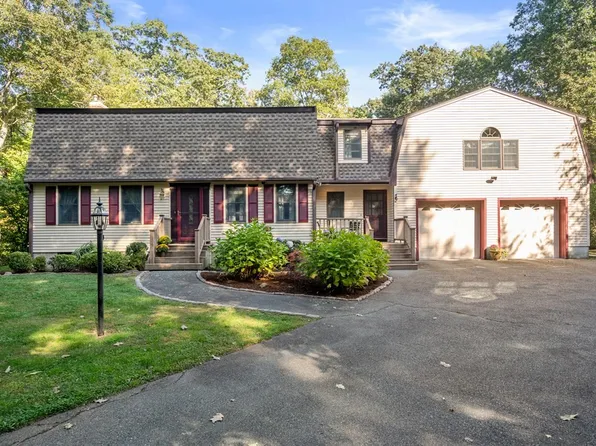 22 Robbin Rd, Canton, MA 02021