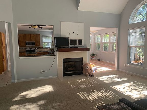 3rd image of 817 Hidden Harbor Ct