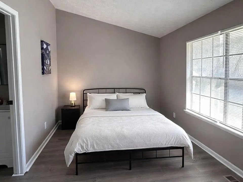 1st image of 3674 Riverchase Ter