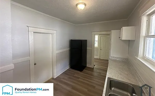 2092 E McLemore Ave — Photo 5