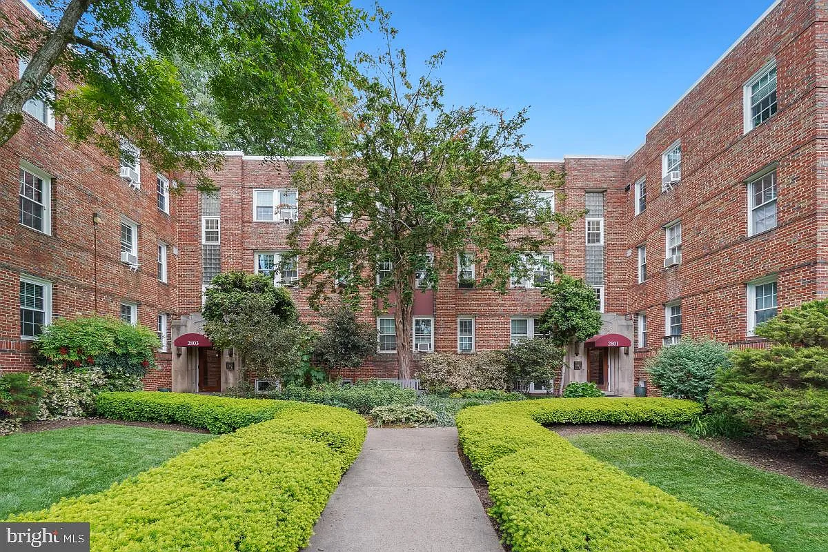 2803 Cortland Pl NW APT 107 photo 1