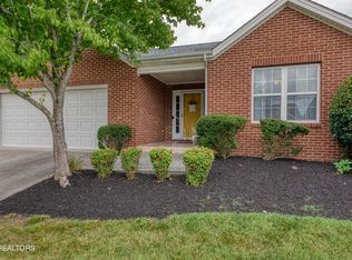 220 Eaton Village Trce, Lenoir City, TN 37771