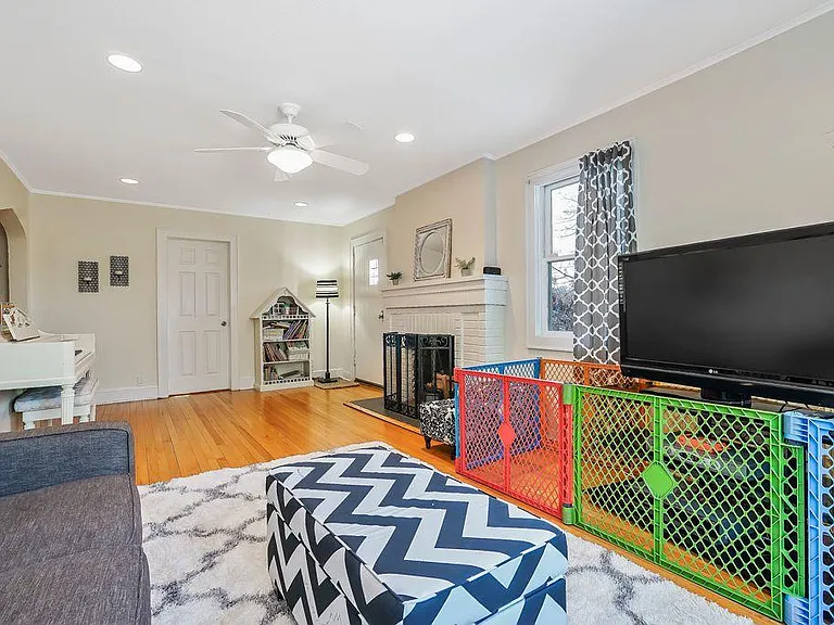 5 Bonaventure Ave #1 — Photo 7