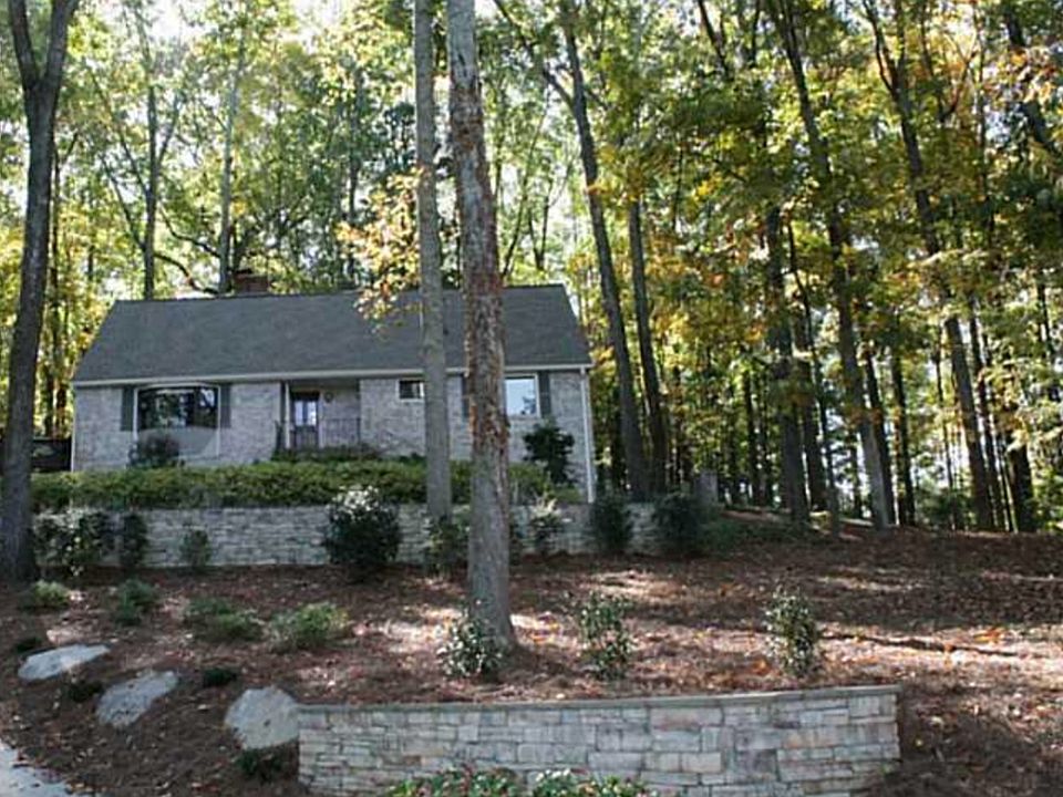1st image of 449 S Woodland Dr SW