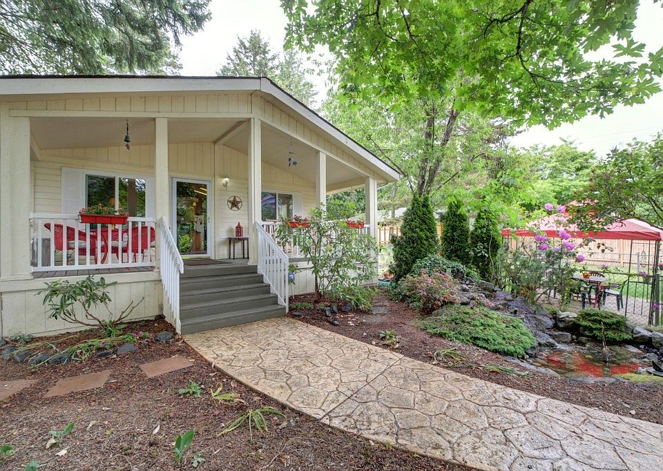 1st image of 11349 20th Ave NE