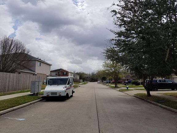 4th image of 10402 Tenleyton Ln