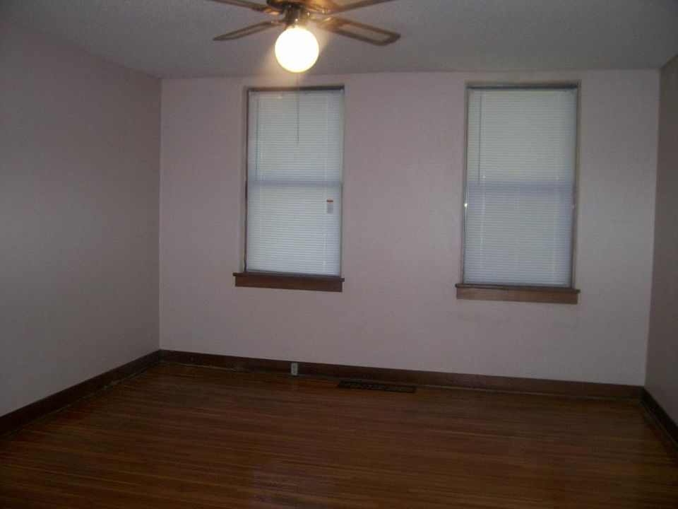 2nd image of 452 N Hydraulic St