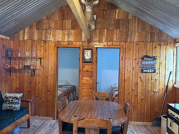 5th image of 5124 Beechwood Ave Cabin 5