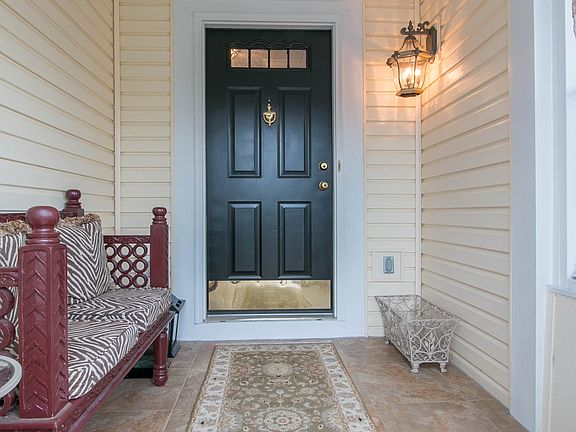3rd image of 5406 Hyde Park Dr