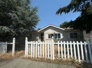 605 W 10th St, The Dalles, OR 97058