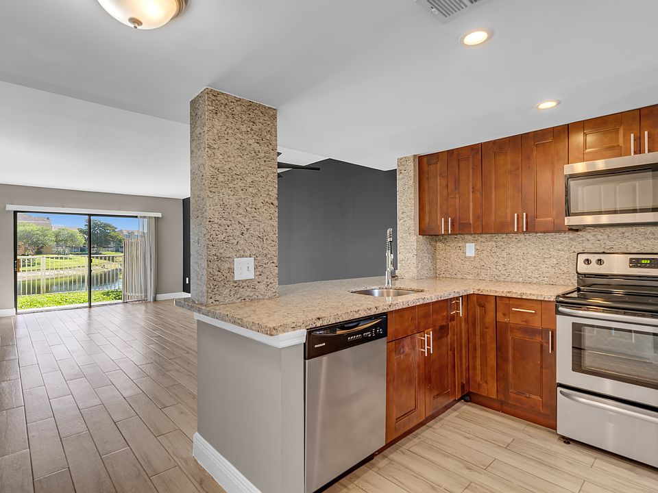 1st image of 5200 NW 31st Ave #43B