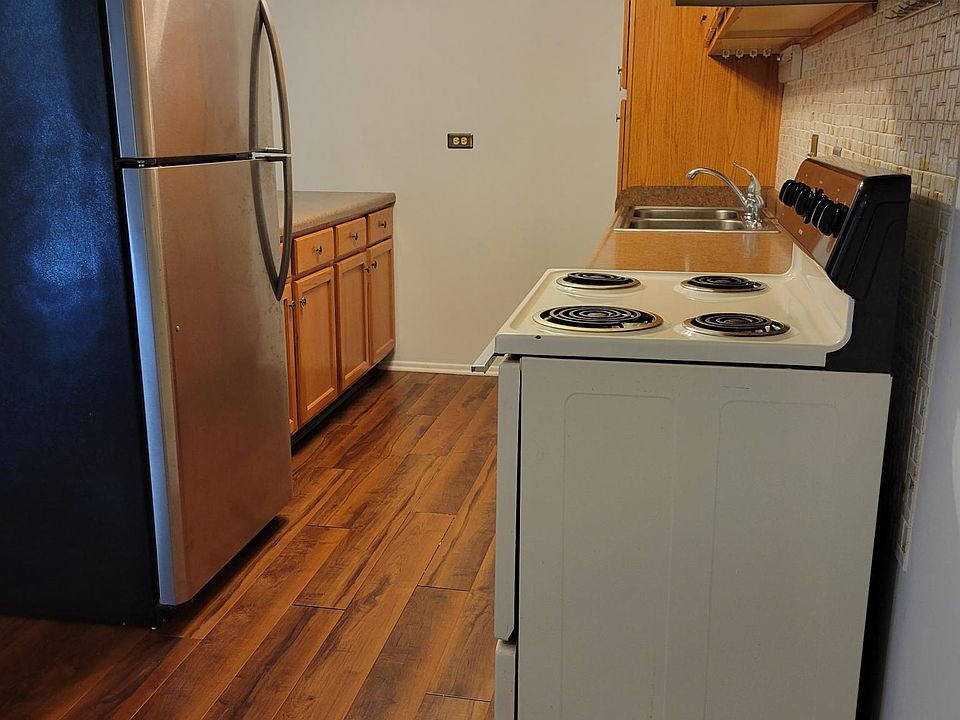 2nd image of 1202 S Forums Ct #1-A
