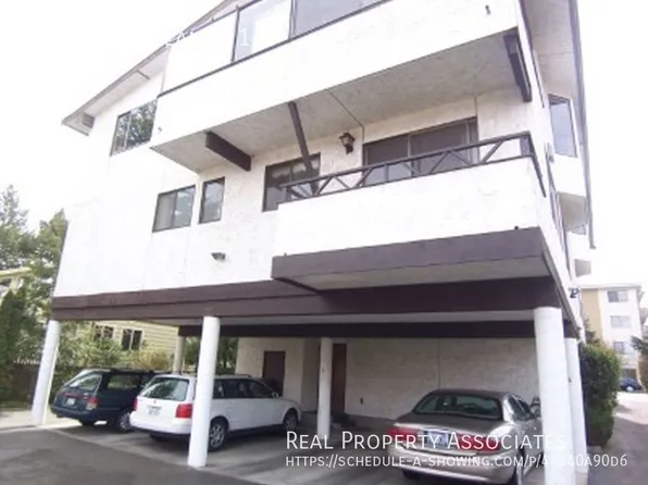 527 Forsyth Ln APT 1, Edmonds, WA 98020