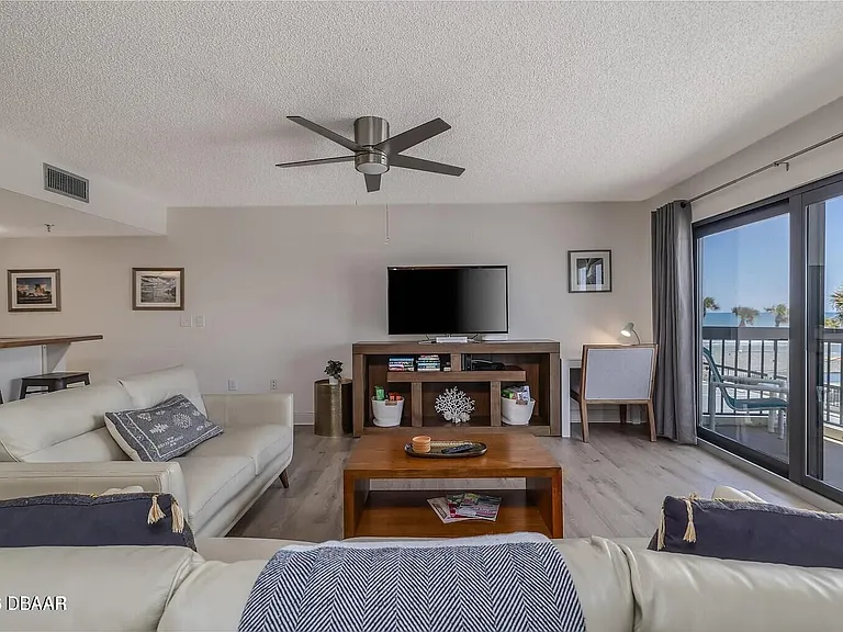 1513 Ocean Shore Blvd #2C — Photo 5
