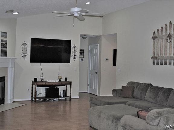 3rd image of 5622 Montpelier Dr