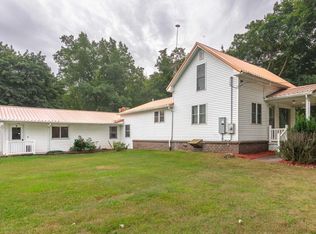 8370 N Lumberjack Rd, Riverdale, MI 48877