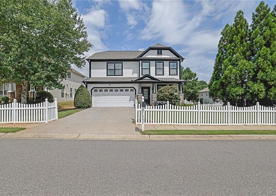 1st image of 3607 Old Towne Ln