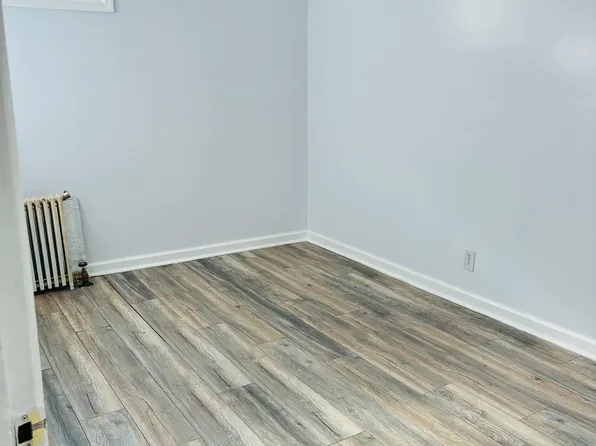 225 Mcadoo Avenue image 17 of 21