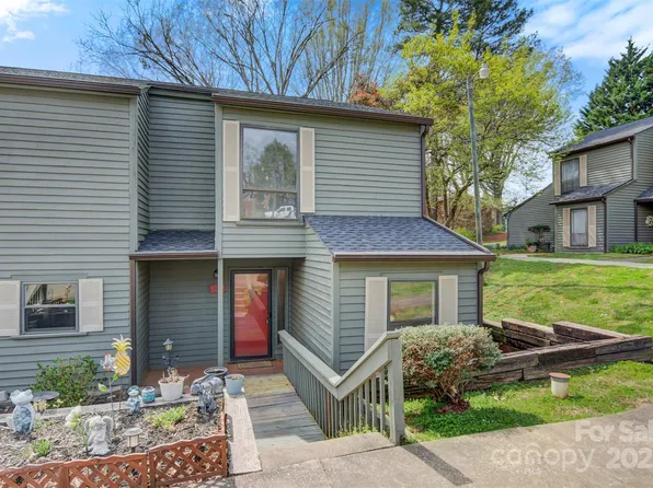 4340 Center St #508, Hickory, NC 28601