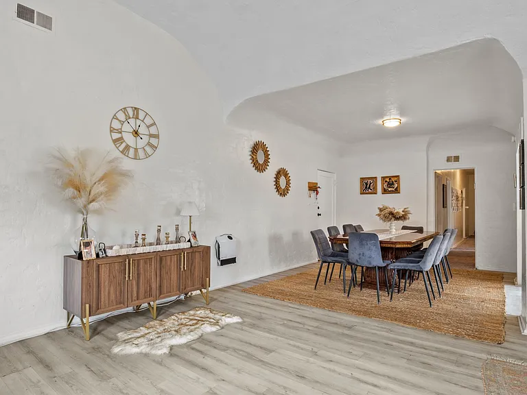 1414 S Shenandoah St #1416-1/2 — Photo 16
