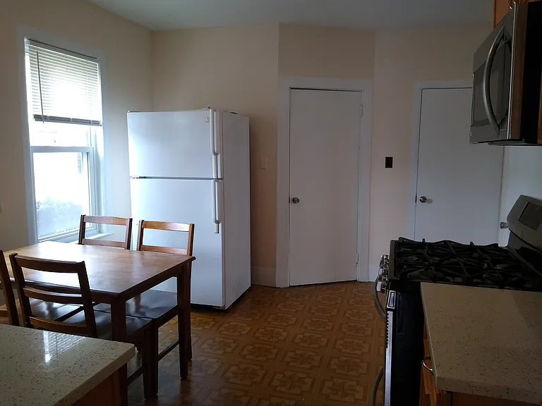 1 Gold Star Pl #2 — Photo 5