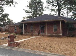 2815 Summerset Dr, Conway, AR 72034