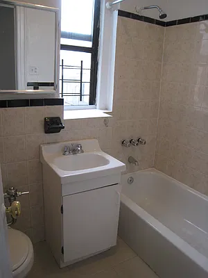 Rented by Bohemia Realty Group | media 25