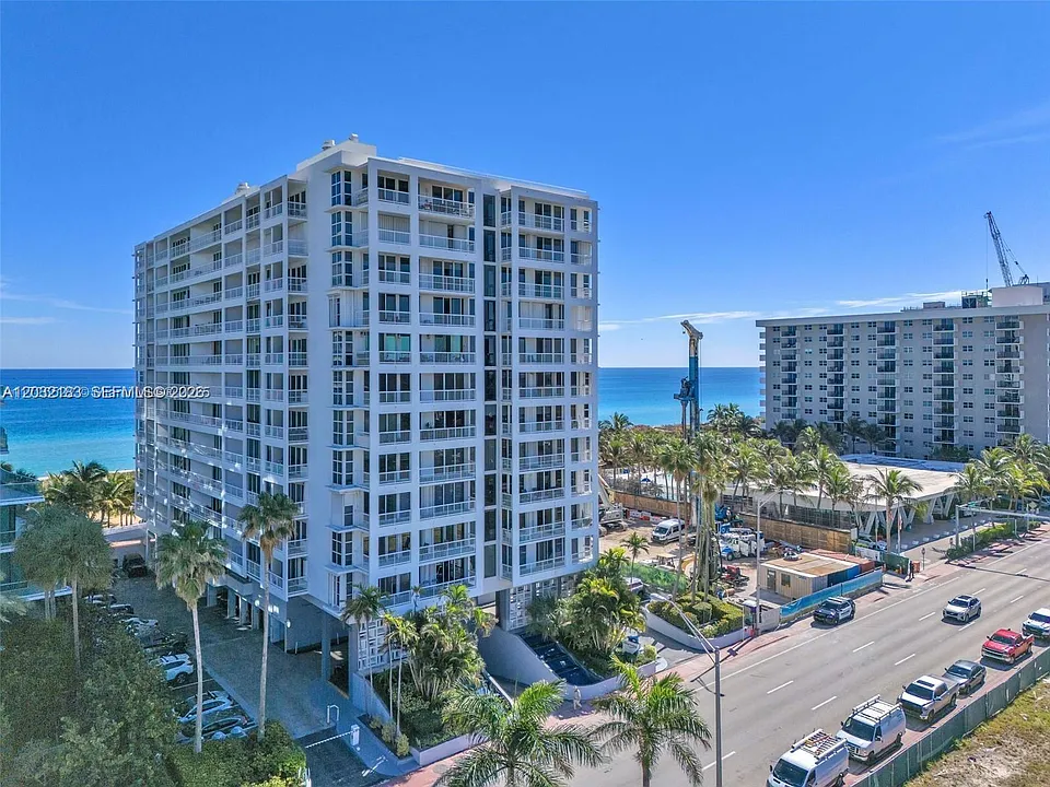 9341 Collins Ave #1006