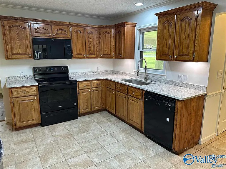 78 Vickie Ln — Photo 6