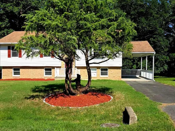 7100 Victoria Pl, Upper Marlboro, MD 20772