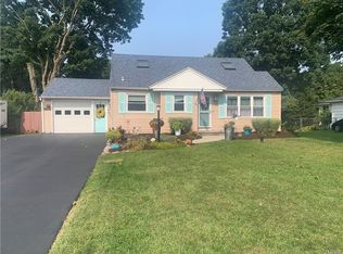 112 Brookhaven Rd, North Syracuse, NY 13212