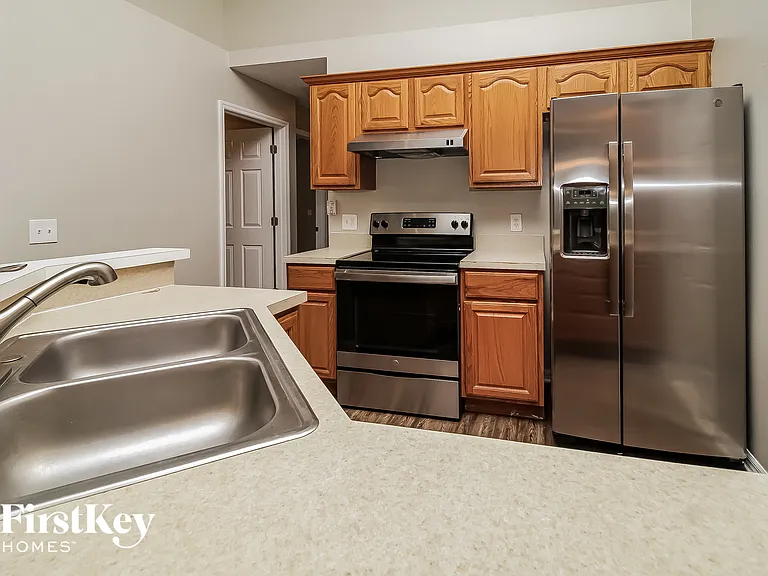 2826 Redbud Ct — Photo 6