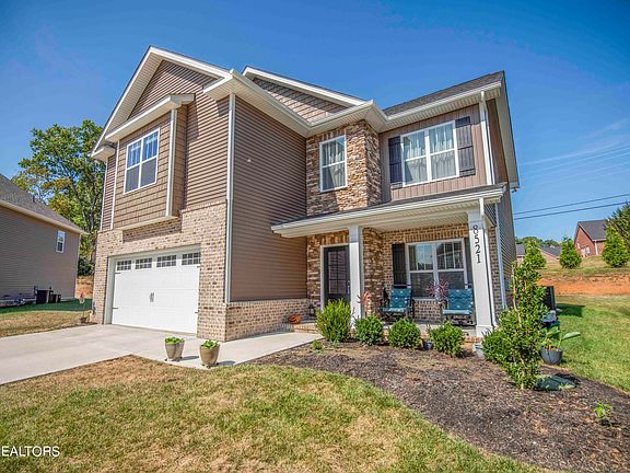 2nd image of 8521 Creek Valley Ln