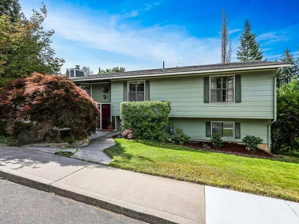 816 Summit Dr, Cheney, WA 99004