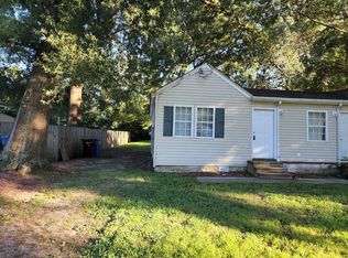 2043 Maywood St #A, Chesapeake, VA 23323