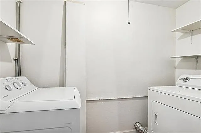 3646 Camp St #UPPER — Photo 16