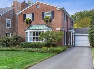 2129 Chestnut Ave, Wilmette, IL 60091