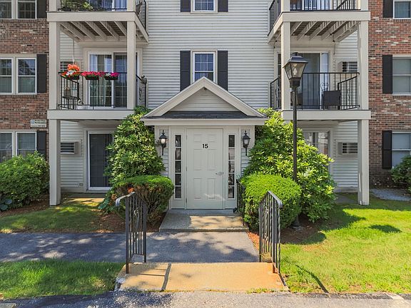 2nd image of 15 Northbrook Drive Unit 1504