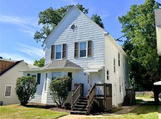 1746 B Ave NE, Cedar Rapids, IA 52402