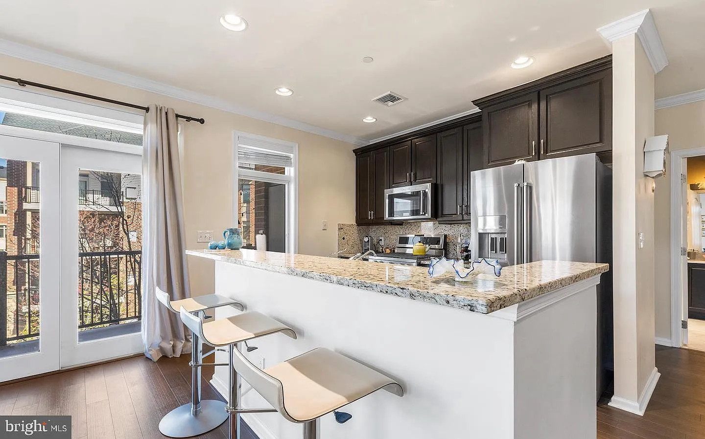 2 bed, 2.0 bath, 1374 sqft, $2,800 — Photo 4